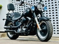 Harley-Davidson Softail 1690 FLSTFB Fat Boy Special 18