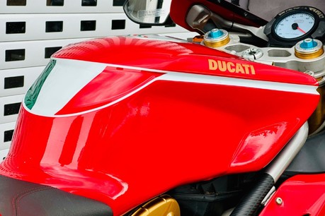 Ducati 999 999 S MONO 17