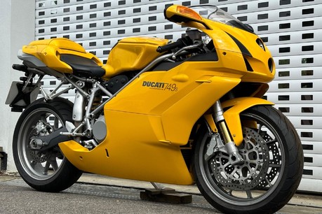 Ducati 749 749 S - ONE OWNER! 27