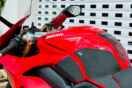 Ducati Panigale V4S PANIGALE V4 S 40