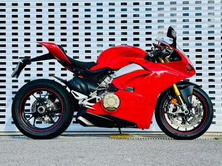 Ducati Panigale V4S PANIGALE V4 S