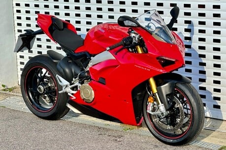 Ducati Panigale V4S PANIGALE V4 S 2