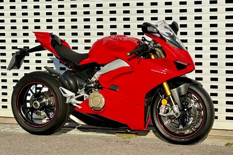 Ducati Panigale V4S PANIGALE V4 S 8