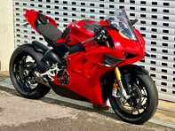 Ducati Panigale V4S PANIGALE V4 S 2