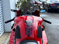 Ducati Panigale V4S PANIGALE V4 S 11