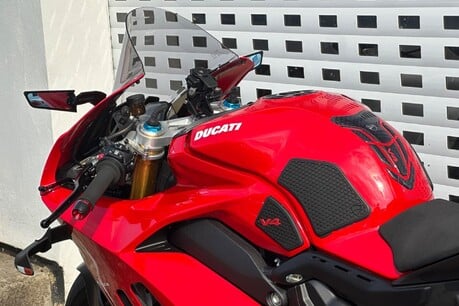 Ducati Panigale V4S PANIGALE V4 S 16