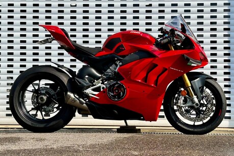 Ducati Panigale V4S PANIGALE V4 S 21