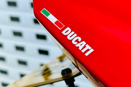 Ducati Panigale V4S PANIGALE V4 S 22