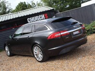 Jaguar XF D PORTFOLIO SPORTBRAKE 13