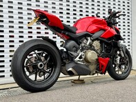 Ducati Streetfighter V4 STREETFIGHTER V4 3