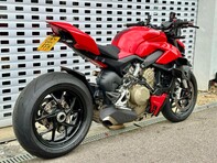 Ducati Streetfighter V4 STREETFIGHTER V4 6