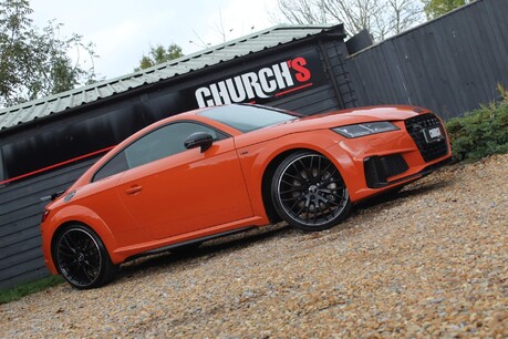 Audi TT TFSI QUATTRO BLACK EDITION 1