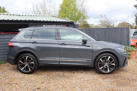 Volkswagen Tiguan R-LINE TDI 4MOTION DSG 22