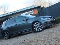 Volkswagen Golf GTI PERFORMANCE TSI DSG 1