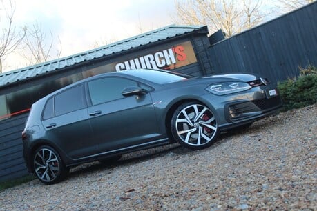 Volkswagen Golf GTI PERFORMANCE TSI DSG 1