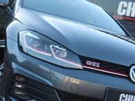 Volkswagen Golf GTI PERFORMANCE TSI DSG 4