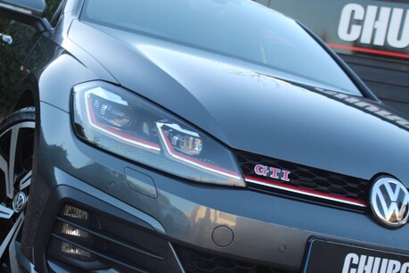 Volkswagen Golf GTI PERFORMANCE TSI DSG 4