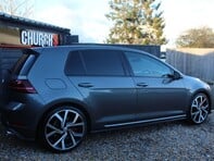 Volkswagen Golf GTI PERFORMANCE TSI DSG 9