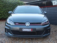 Volkswagen Golf GTI PERFORMANCE TSI DSG 10