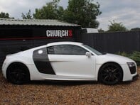 Audi R8 4.2 FSI V8 S Tronic quattro Euro 5 2dr 10