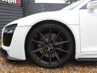 Audi R8 4.2 FSI V8 S Tronic quattro Euro 5 2dr 17