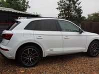 Audi Q5 2.0 TDI 40 Edition 1 S Tronic quattro Euro 6 (s/s) 5dr 9