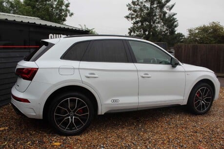 Audi Q5 2.0 TDI 40 Edition 1 S Tronic quattro Euro 6 (s/s) 5dr 9