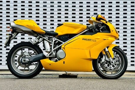 Ducati 749 S 1