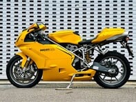 Ducati 749 S 11