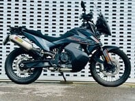 KTM Adventure 0.9 890 Adventure 1