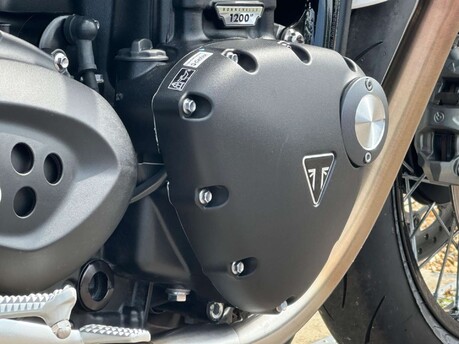 Triumph Thruxton 1200 100 TON UP SPECIAL EDITION 