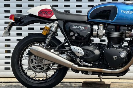 Triumph Thruxton 1200 100 TON UP SPECIAL EDITION 12