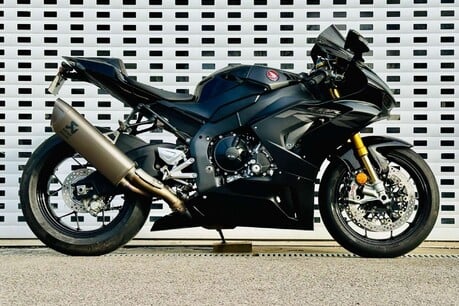 Honda CBR Fireblade SP 27