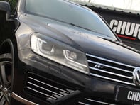 Volkswagen Touareg 3.0 Touareg V6 R-Line TDI BlueMotion Technology Auto 4WD 5dr 4