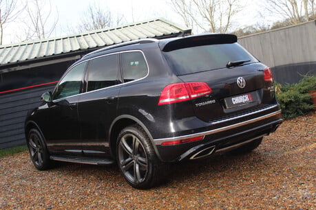 Volkswagen Touareg 3.0 Touareg V6 R-Line TDI BlueMotion Technology Auto 4WD 5dr 16