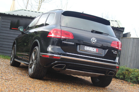 Volkswagen Touareg 3.0 Touareg V6 R-Line TDI BlueMotion Technology Auto 4WD 5dr 17