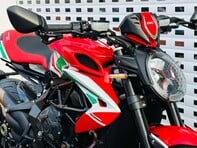 MV Agusta Dragster 800 SCS 5