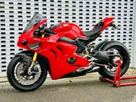 Ducati Panigale V4 Panigale V4S 6