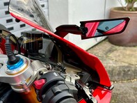 Ducati Panigale V4 Panigale V4S 35