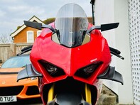 Ducati Panigale V4 Panigale V4S 60