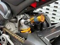 Ducati Panigale V4 Panigale V4S 65