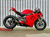 Ducati Panigale V4 Panigale V4S 73