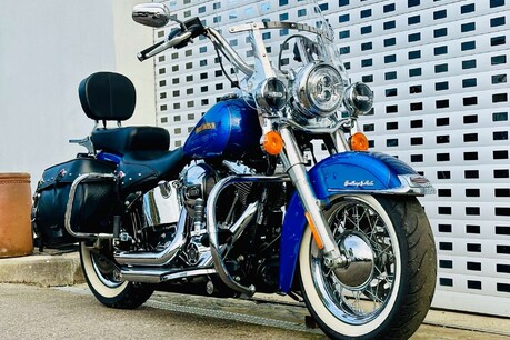 Harley-Davidson Softail 1690 Heritage Classic Custom Cruiser 21