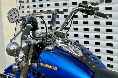 Harley-Davidson Softail 1690 Heritage Classic Custom Cruiser 25