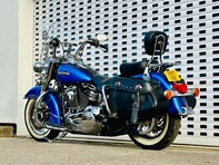 Harley-Davidson Softail 1690 Heritage Classic Custom Cruiser 26