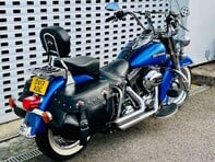 Harley-Davidson Softail 1690 Heritage Classic Custom Cruiser 5