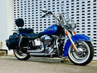 Harley-Davidson Softail 1690 Heritage Classic Custom Cruiser 2
