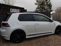 Volkswagen Golf 2.0 Golf R 4WD 3dr 9