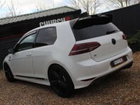 Volkswagen Golf 2.0 Golf R 4WD 3dr 20