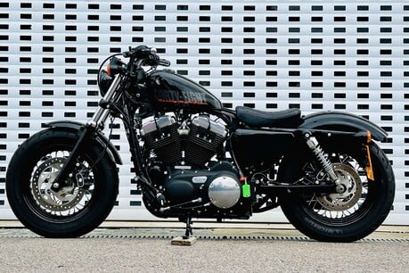 Harley-Davidson Sportster 1200 XL Forty Eight 16